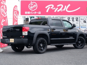 タンドラベンコラ　新車並行　LINE-X