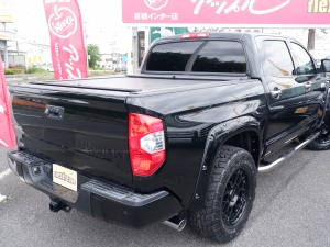 タンドラ新車並行　アメリカモデル　プラチナム
