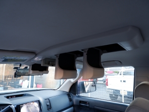 タンドラ新車並行　ベンチシート＆コラムシフト