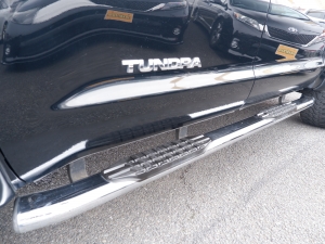 タンドラプラチナム　サンルーフ　新車並行