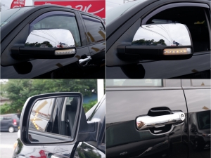 タンドラプラチナム　サンルーフ　新車並行