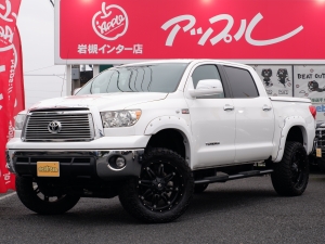 タンドラ新車並行　低走行　レザーシート