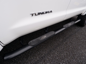 タンドラ新車並行　低走行　レザーシート