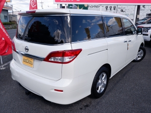 買取・下取り直販車クエスト　7人乗り　