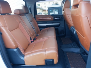 タンドラ1794エディション　新車並行