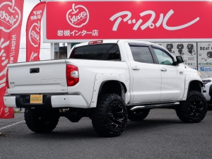 タンドラ1794エディション　新車並行