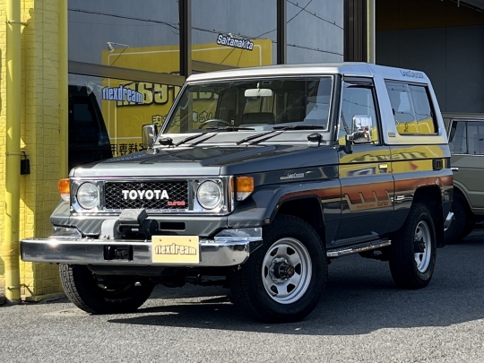 ランクル７０オリジナル　低走行車