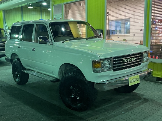 ランクル８０