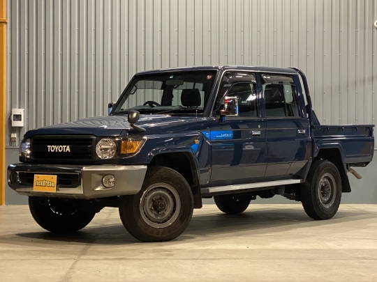 中古車 トヨタ ランドクルーザー70 2.8 AX ディーゼル 4WD 登録
