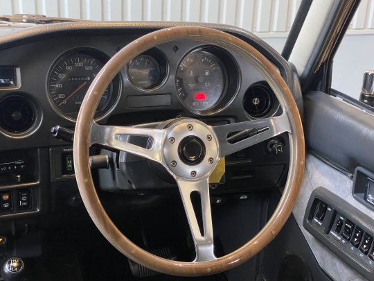 ランクル60 丸目フェイス クラシックカスタム 中古車