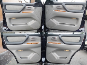 ランクル１００特別仕様車ツーリングEd　