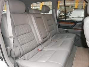 ランクル１００最高峰ＳＵＶ　シグナス