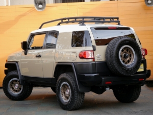 ＦＪクルーザー新車並行車　１オーナー