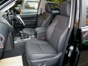 ランクルプラド新型150プラド　即納車可能