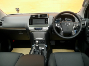 ランクルプラド新型150プラド　即納車可能