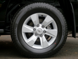 ランクルプラド新型150プラド　即納車可能