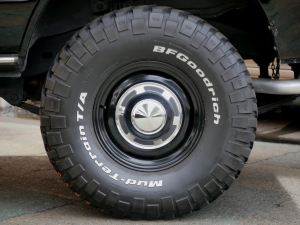 ランクル６０純正丸目　FJ62V