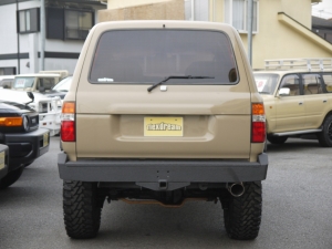 ランクル８０リフトアップ　LINE-X　ARB