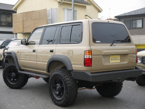 ランクル８０リフトアップ　LINE-X　ARB