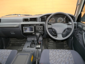 ランクル８０角目フェイス　ARB　観音ドア