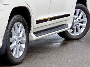 ランクル２００純正マルチナビ　ノーマル車