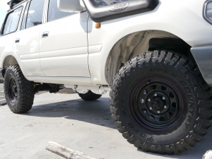 ランクル８０角目フェイス　ARB