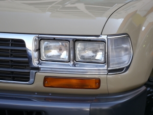 ランクル８０角目フェイス　リフトアップ