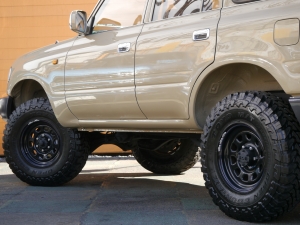 ランクル８０角目フェイス　リフトアップ