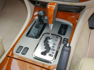 ランクル１００マルチレス　ガナドールマフラー