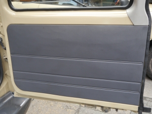 ランクル８０角目フェイス　