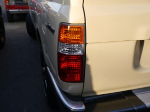 ランクル８０丸目フェイス換装