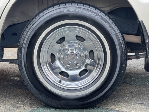 ランクル６０逆輸入左ハンドル