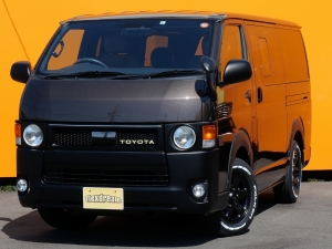 ハイエースバンキャンプ　車中泊　アウトドア　レジャー　内装架装