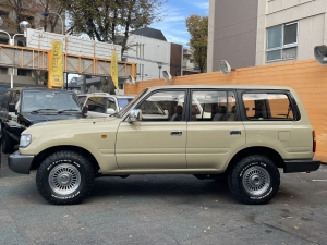 ランクル８０角目フェイス