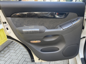 ランクルプラドオリジナル　低走行車