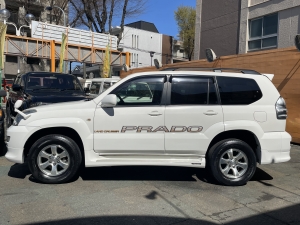ランクルプラドオリジナル　低走行車