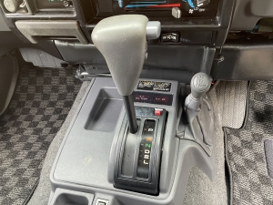 ランクル７０純正ボディカラー　低走行