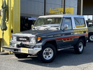 ランクル７０オリジナル　低走行車