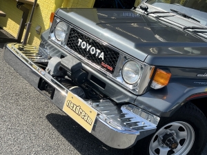 ランクル７０オリジナル　低走行車