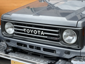 ランクル７０純正カラー　リフトアップ