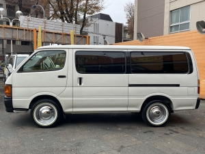 ハイエース100系純正カラー　ベットキット