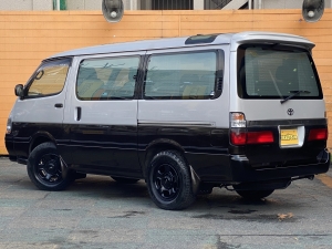 ハイエースワゴンハイエース　ワゴン　車中泊　８人乗り