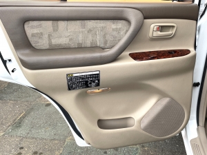 ランクル１００中東仕様　アラブ　ＵＡＥ