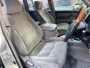 ランクル１００特別仕様車　ツーリングED　リフトアップ