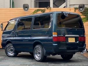 ハイエースバンハイエース　車中泊　ネオクラシック