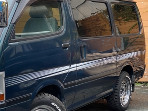 ハイエースバンハイエース　車中泊　ネオクラシック