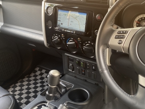 ＦＪクルーザーブラックカラーパッケージ　オフロード　SUV