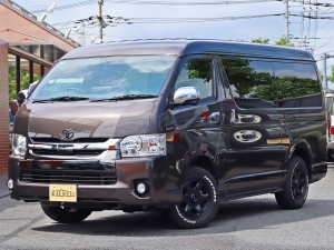 ハイエースＶアウトドア　キャンプ　車中泊　バンライフ　１BOX　ベッド　キャンピングカー