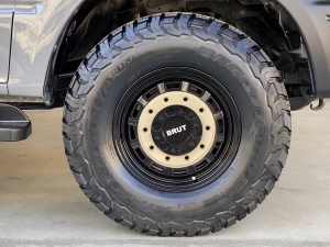 ランクルプラド丸目フェイス　TOYOTAグリル