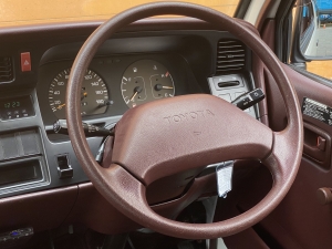 ハイエース100系送迎　車中泊